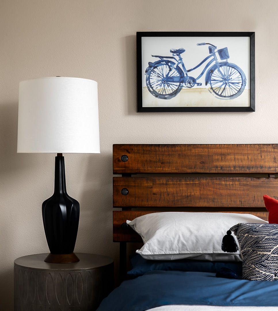 Modern bedroom detailing.